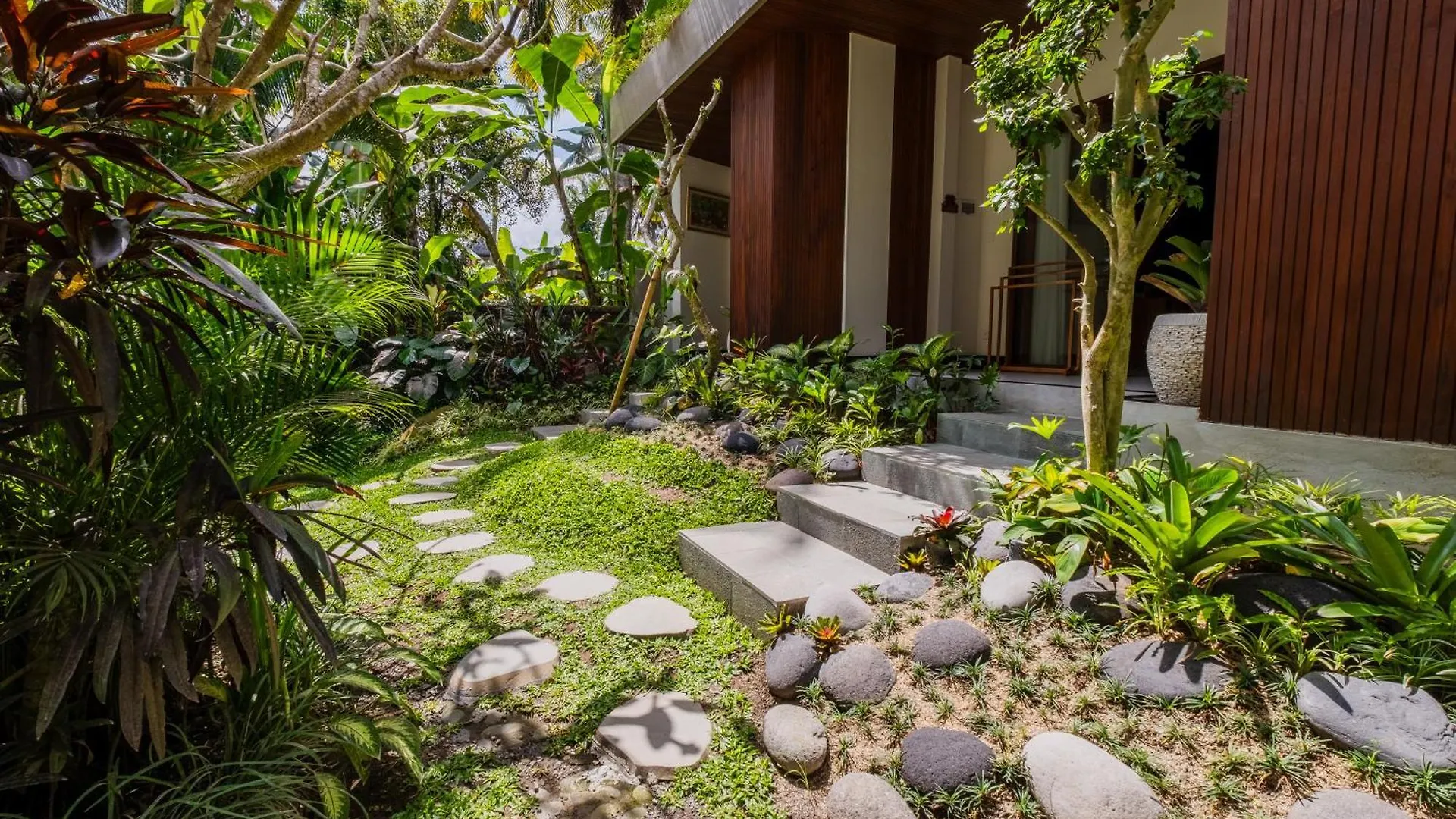 Alamdini Resort Ubud 3*,  Indonesien